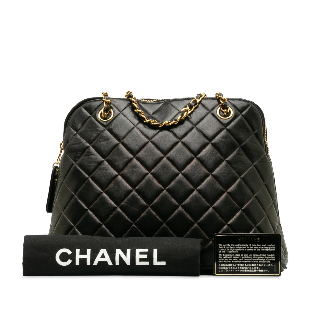 Pre-Owned Dome Leather Chanel Authenticated Quilted Shoulder Bag (Good) Unisex Black Lambskin