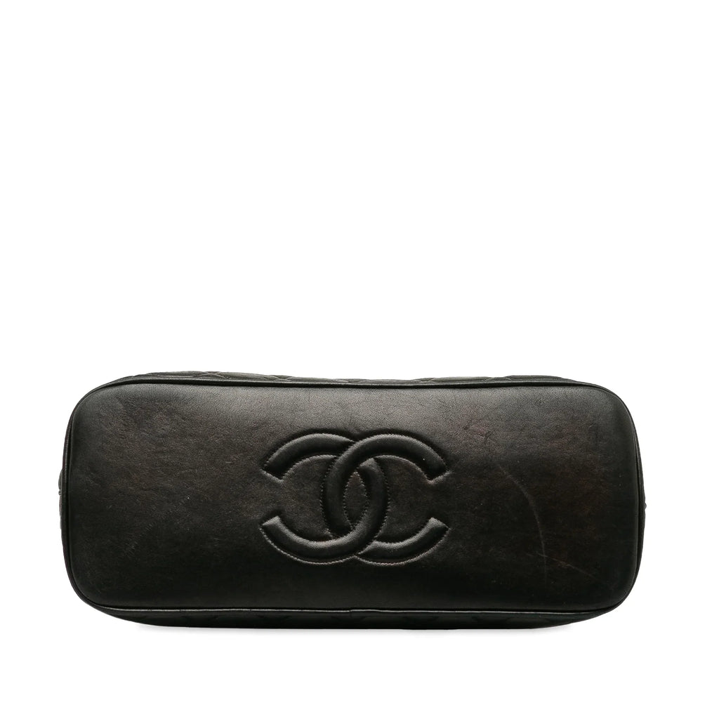 Pre-Owned Dome Leather Chanel Authenticated Quilted Shoulder Bag (Good) Unisex Black Lambskin