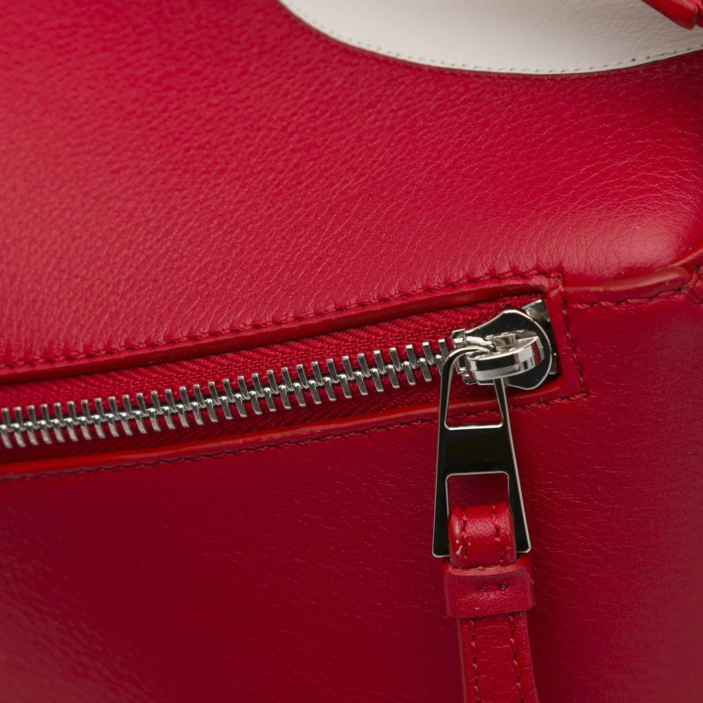 Red Puzzle (Good) Pre-Owned Authenticated Calf Mushroom Small Leather Satchel Edge Unisex LOEWE