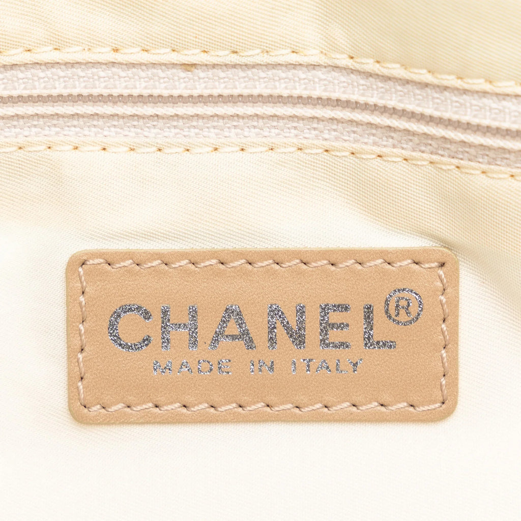 Chanel New Line Authenticated (Good) Fabric Brown Bag Nylon Tote Pre-Owned Travel Unisex Tote
