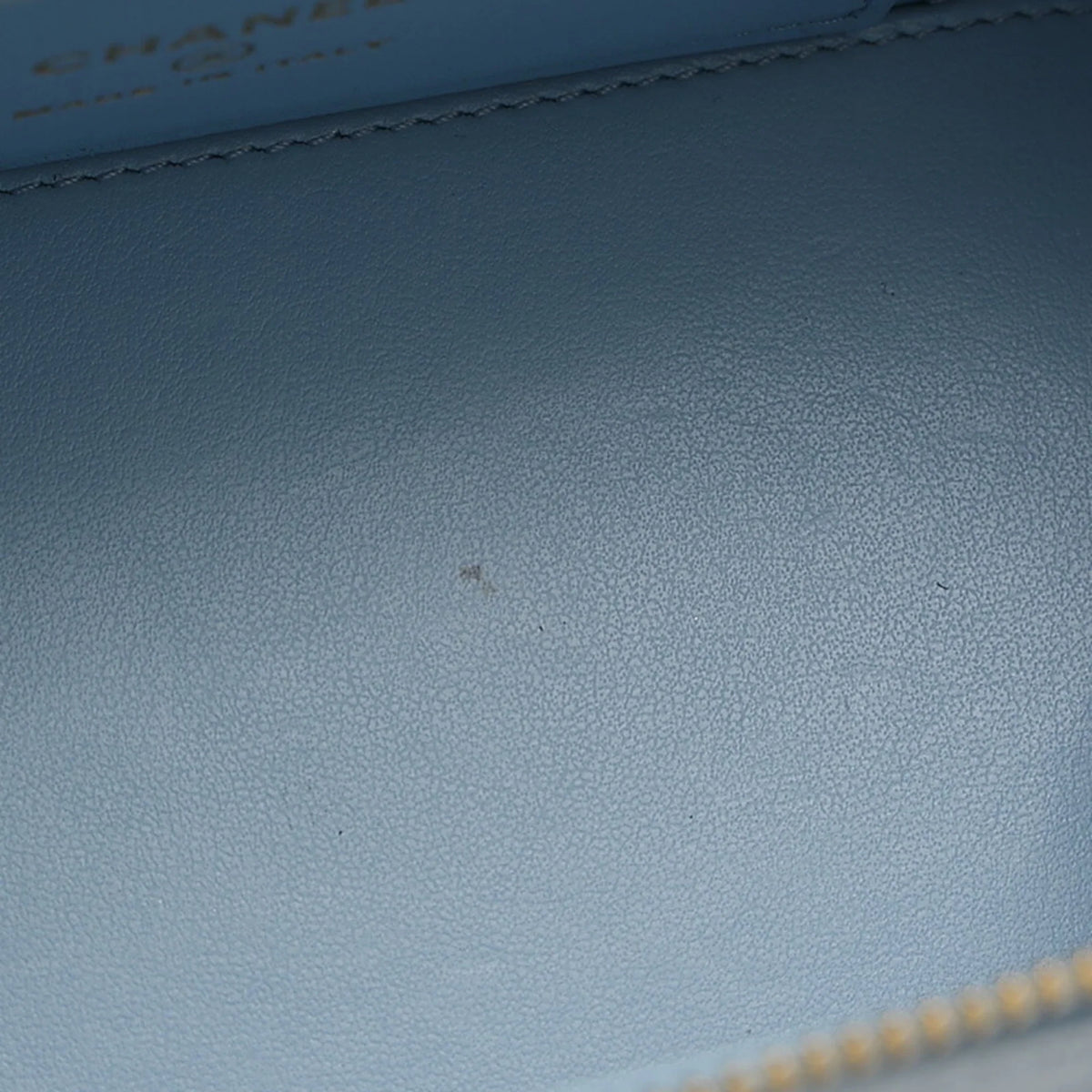 (Good) Pre-Owned Vanity Hardware Caviar Logo Gold Chanel Bag Handle AP2805 Blue Skin Shoulder