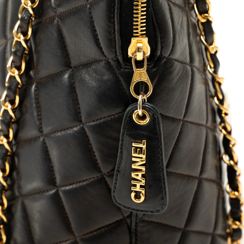 Pre-Owned Dome Leather Chanel Authenticated Quilted Shoulder Bag (Good) Unisex Black Lambskin