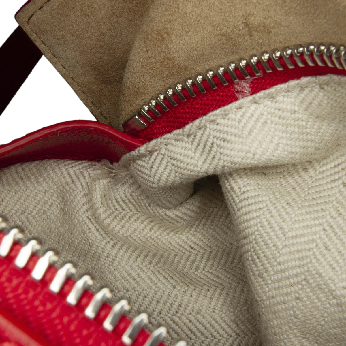 Red Puzzle (Good) Pre-Owned Authenticated Calf Mushroom Small Leather Satchel Edge Unisex LOEWE