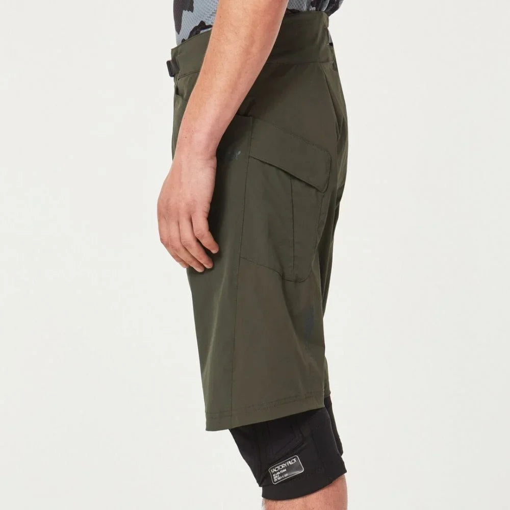 '- DROP SHORT Oakley BRUSH MTB SHORT DARK 32 IN NEW