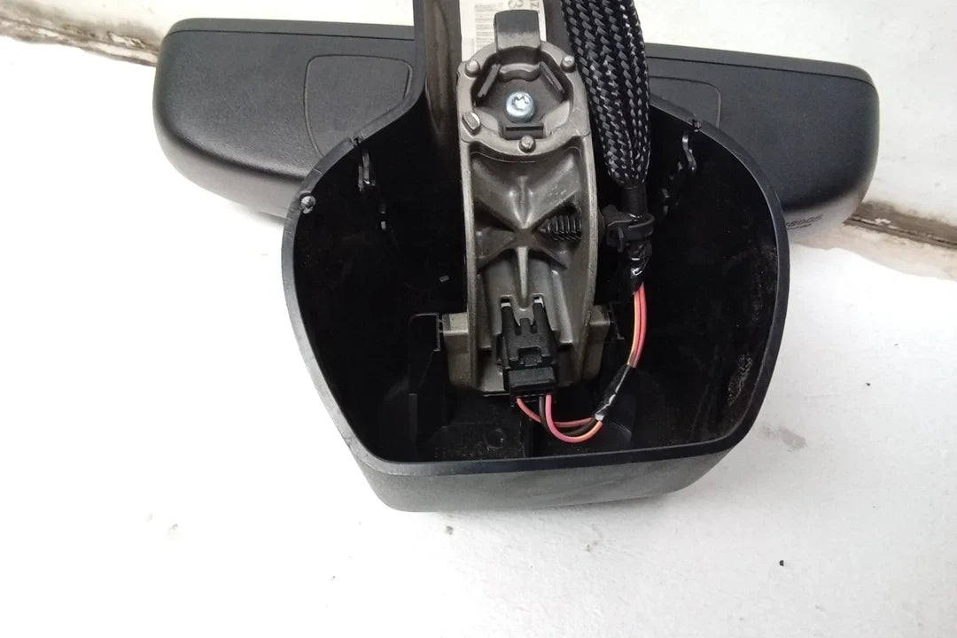 Dodge 2017 17 Pre-Owned OEM Mirror View Interior (Good) 1500 Ram Rear
