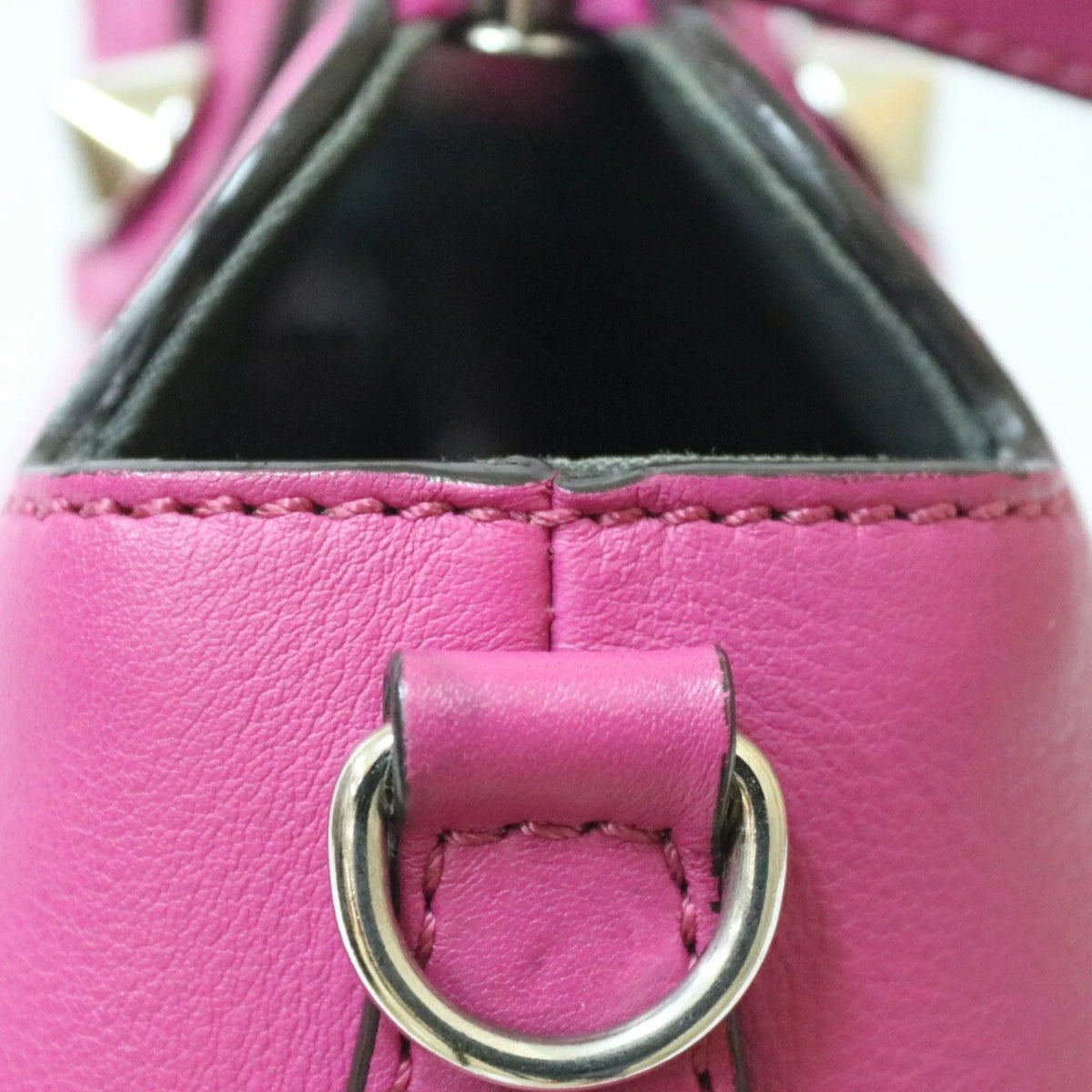 Fendi Women's Shoulder FENDI Pink Pre-Owned (Fair) Bag Leather Visaway
