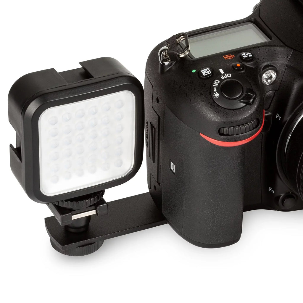 Z7 Bundle ZeeTech Card, Z Lens, Memory 24-70mm 64GB Nikon S Accessory Tripod SanDisk f/4 Mirrorless NIKKOR with Flash, II and Camera Backpack,