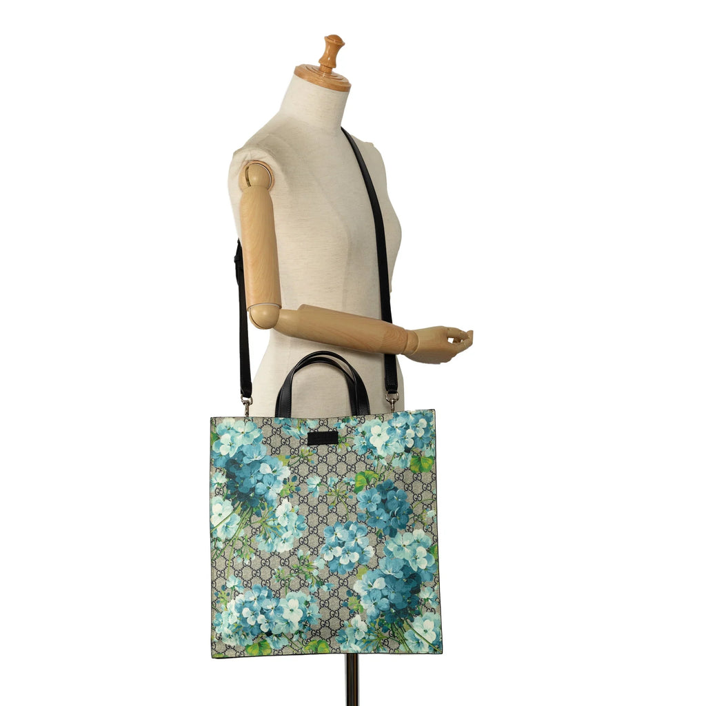 Coated Pre-Owned Gucci Tote Soft Fabric Supreme GG Canvas Unisex Satchel (Good) Authenticated Blooms Convertible Blue