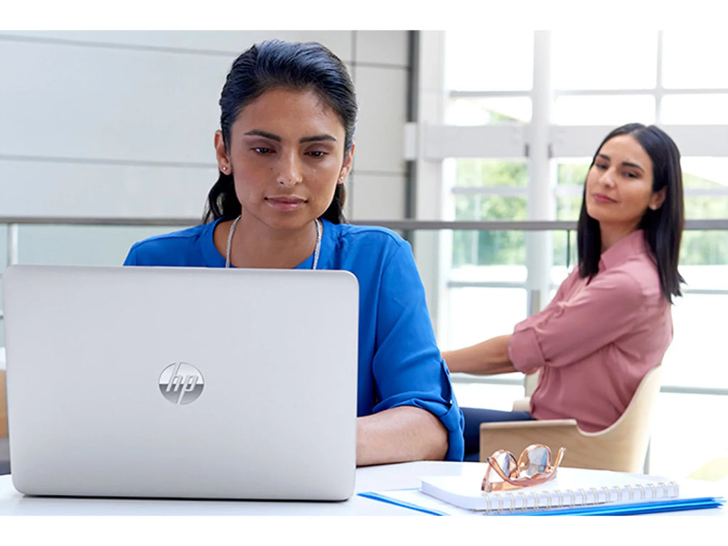HP 32GB Windows 15 Wi-Fi, Notebook, 1TB Upto SSD, i5-1135G7 15.6" HDMI, HD 10 Reader, Bluetooth, Core Display, RAM, 4.2GHz, Home Intel Card NVMe