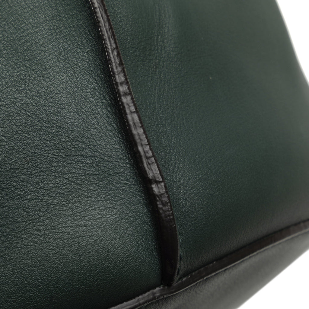 Authenticated Big Pre-Owned Unisex Bucket Leather Bag Calf Celine (Good) DrawstringBag Bag Bucket Green