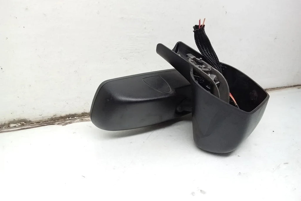 Dodge 2017 17 Pre-Owned OEM Mirror View Interior (Good) 1500 Ram Rear